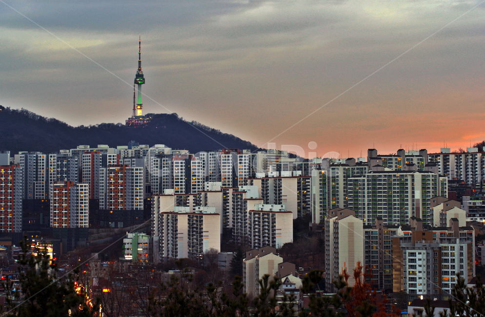 옥수동,남산타워,아파트촌,일몰,저녁놀,야경,밤,풍경,nightscape,night,landscape,도시,city,한국도시풍경,한국도시경관,korea cityscape,building,건물,town,시티,urban,어반,office building,사무실 건물