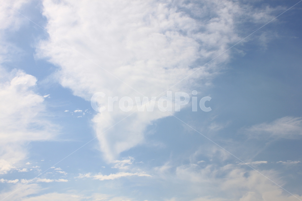 구름,하늘,가을하늘,흐림,푸른하늘,파란하늘,sky,theautumnsky,cloud,자연,풍경,nature,landscape,outdoors,옥외