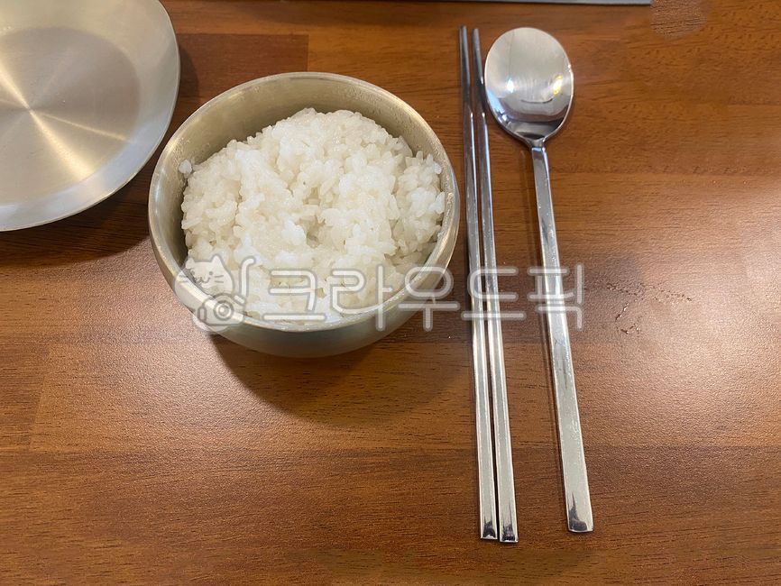 밥,밥공기,공기밥,숟가락,젓가락,식기,주방식기,rice,ricebowl,spoon,chopsticks,tableware,kitchenutensils