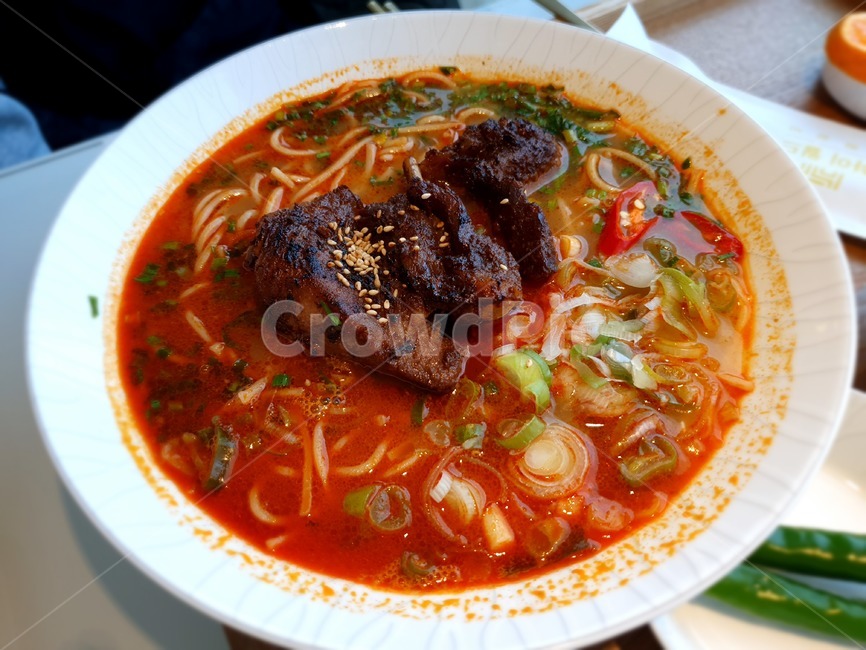 국수,고기국수,마라국수,마라,매운국수,빨강국수,고기,음식,요리,식사,dish,food,meal,bowl,noodles,spicynoodles,spicyfood
