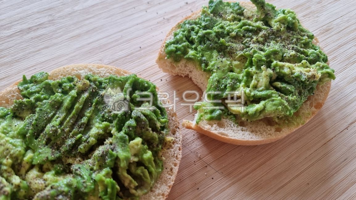 avocadotoast,아보카도토스트,food,음식,bread,빵,아보카도,토스트,브런치