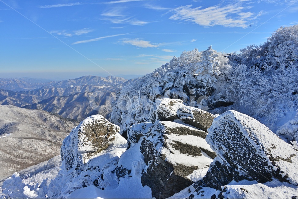glacier,빙하,ice,빙,snow,nature,자연,landscape,경치,outdoors,옥외,향적봉,scenery,풍경,mountain,산,경관,무주,덕유산,설천봉,상제루,덕유산설경,상고대,눈,겨울,계절,중봉,겨울,계절,winter,season,자연,풍경,nature,landscape