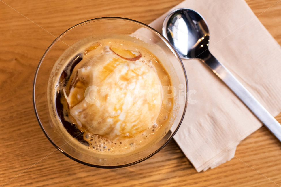 아포카토,coffee,drink,icecream,cafe
