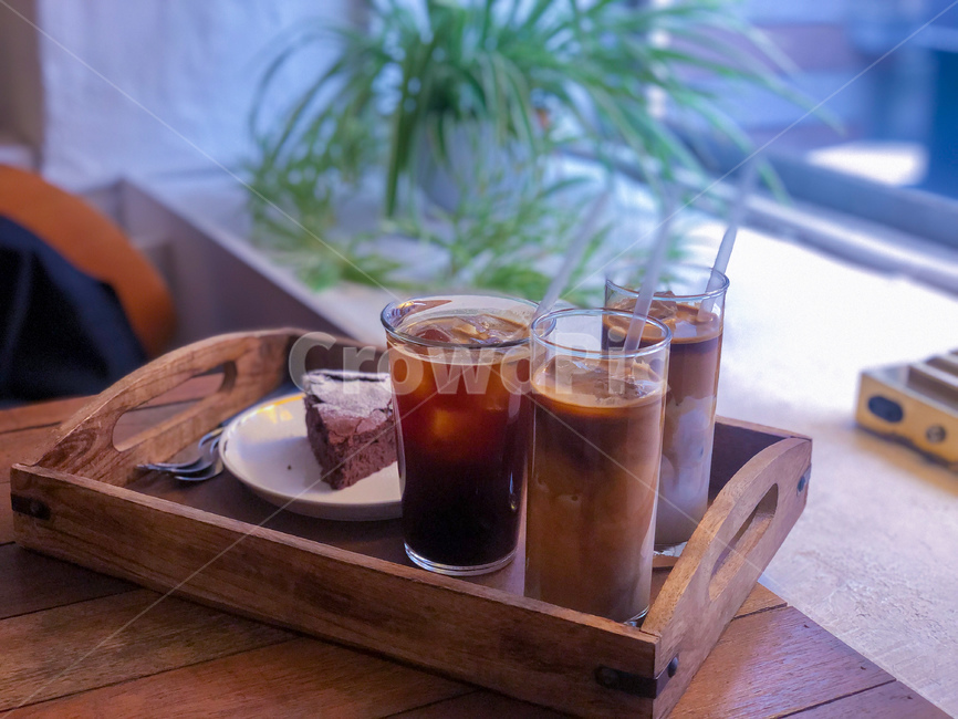 Vanilla Latte,teacup,snack,drink,food,cafe,dessert,coffee cup,refreshing,coffee,beverage,Americano,Emotion,by the window