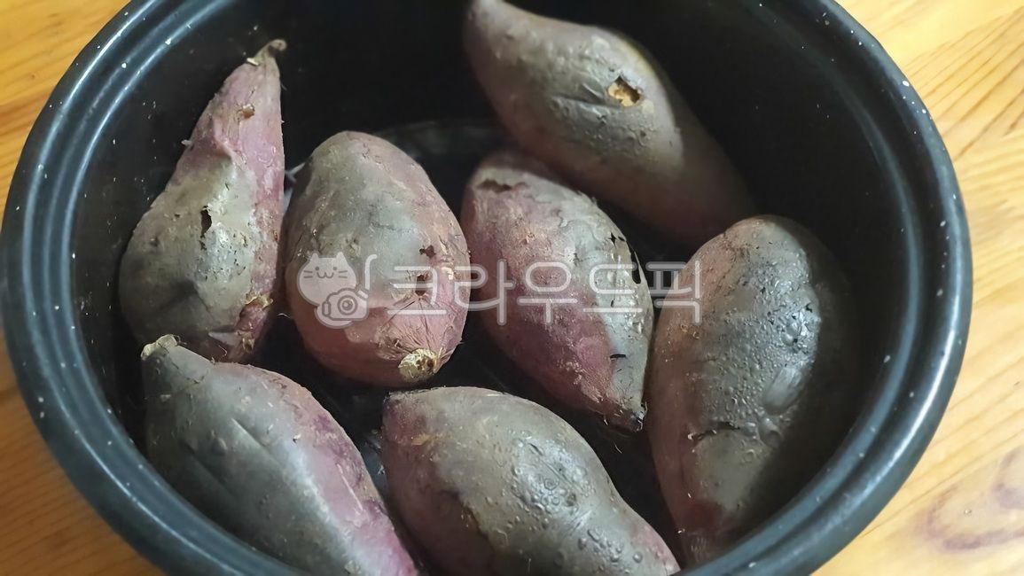 roastedsweetpotato,sweet potato,Roasted Sweet Potato,Roasted Sweet Potato Pot,Making roasted sweet potatoes,sweetpotato