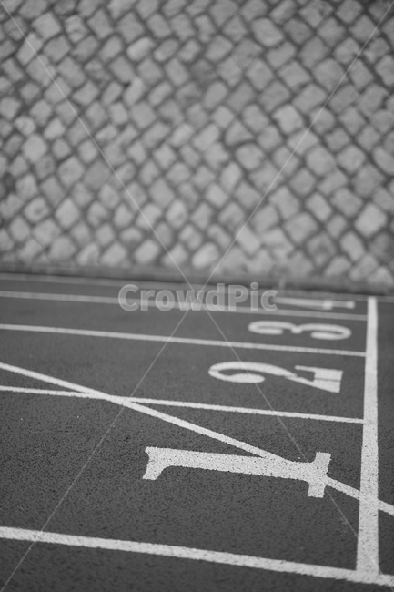 달리기,숫자,운동장,트랙,track,스포츠,sport,number,running,스포츠,레저,운동,sports,leisure,exercise,흑백,모노톤,monochrome,black and white