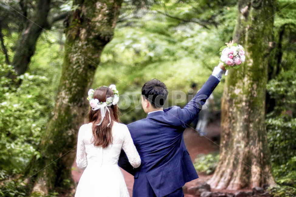 자연,바다,뒷모습,sea,웨딩,셀프,가을,결혼,스냅,기념일,축하,anniversary,congratulation,사람,인물,인간,기분,연인,커플,사랑,lover,혼례,wedding,marriage,감성,연출,컨셉,연인,커플,사랑,lover,couple,결혼,혼례,웨딩,wedding,marriage,marry