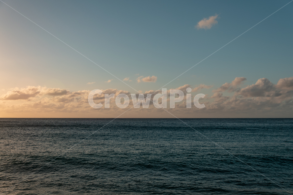 day,nature,sunset,sunrise,ocean,view,landscape,horizon,outdoor,자연,풍경,바다,노을,구름,하늘,물,water,sea,sky,clouds,earth,background,배경