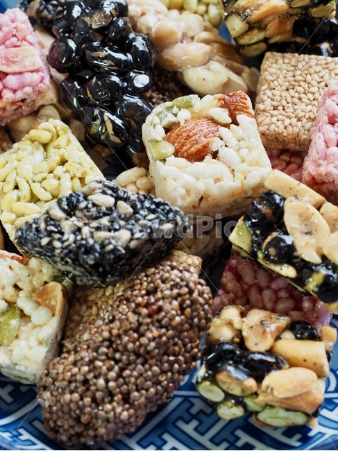강정,한국음식,식품,한식,한국문화,한국,배경,음식문화,웰빙,문화,아시아,아시아음식,접시,전통,설날,추석,음식,추석음식,설날음식,명절,명절음식,koreanfood,korea,koreanculture,food,background,foodculture,wellbeing,culture,asia,asianfood,dish,tradition,한국과자,전통과자,과자,한과,한국전통과자,간식,후식,스낵,음식,식재료,요리,food,cook,meal,dishes,food reserves,한식,한국음식,한국요리,korean food,korean dishes,korean meal,korean cook