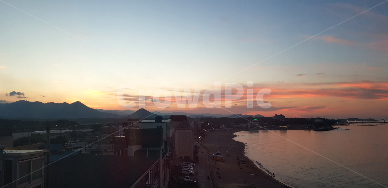 노을,노을바다,바다,바다풍경,풍경,태양,주황색,구름,하늘,구름파늘,핑크빛,핑크빛하늘