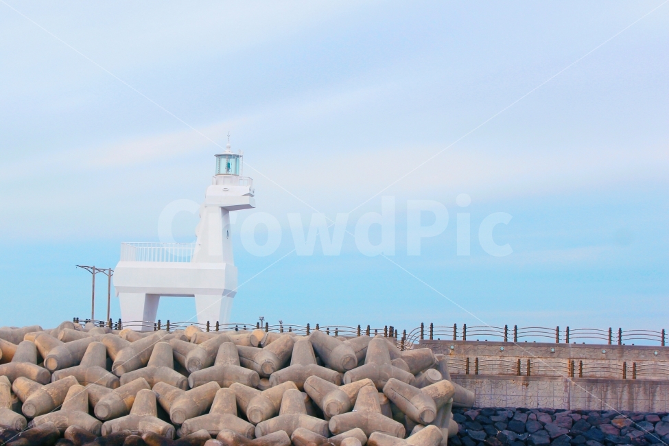 이호테우해변,목마등대,제주도,제주바다,제주여행,이호동과,이호동과테우해변,제주해변,제주,등대,등대,lighthouse,제주도,jeju,jeju island,감성,sensible,feeling,색깔,색상,색채,색감,color sense,color sensitivity,feeling of color,architecture,건축물,building,건물,tower,탑,beacon,봉홧불