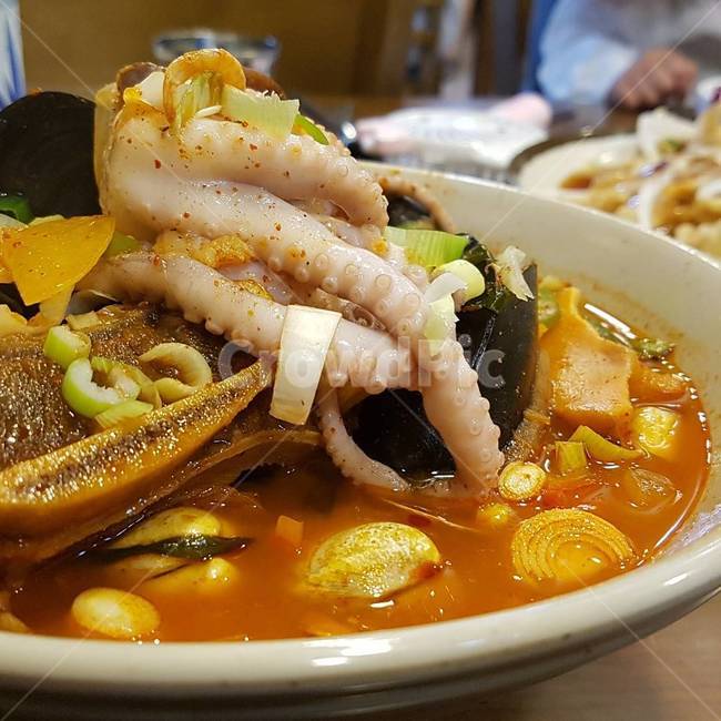 짬뽕,갈비짬뽕,얼큰,해장,낙지,갈비,점심,속시원