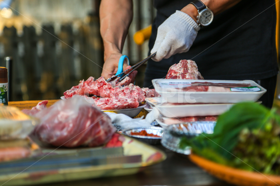 바베큐,bbq,고기,숯불,캠핑,음식,삼겹살,목살,돼지고기,요리,야외,food,cooking,meat,fire,cook,camping,meal,워크숍,음식,식재료,요리,food,cook,meal,dishes,food reserves,육류,고기,meat