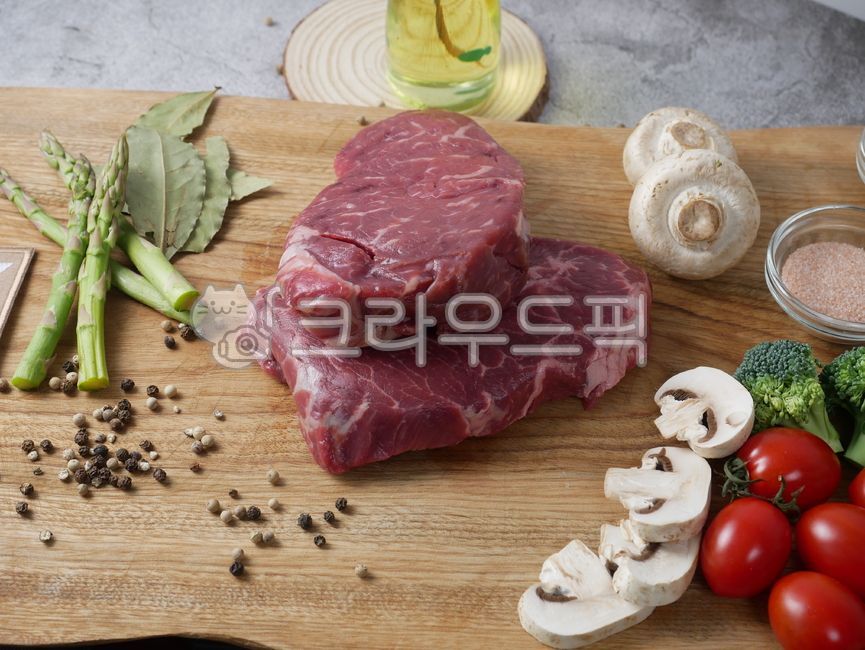steak,cook,marbling,fan meat,recipe,beef,Stripe end,dinner,meal,sirloin,meat,cooking,relief,home food