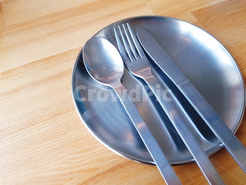 접시,세팅,플레이트,식사,빈접시,식당,스덴,스뎅,포크,수저,나이프,스푼,사물,물건,오브젝트,thing,object,matter