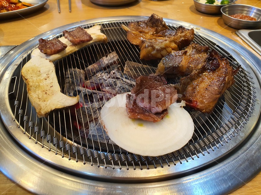 food,고기,갈비,la갈비,meat,음식,요리,dishes,육류,meal,cook,술안주,구이,한식,식사,양념고기,양념갈비,음식,식재료,요리,food,cook,meal,dishes,food reserves,육류,고기,meat,한식,한국음식,한국요리,korean food,korean dishes,korean meal,korean cook