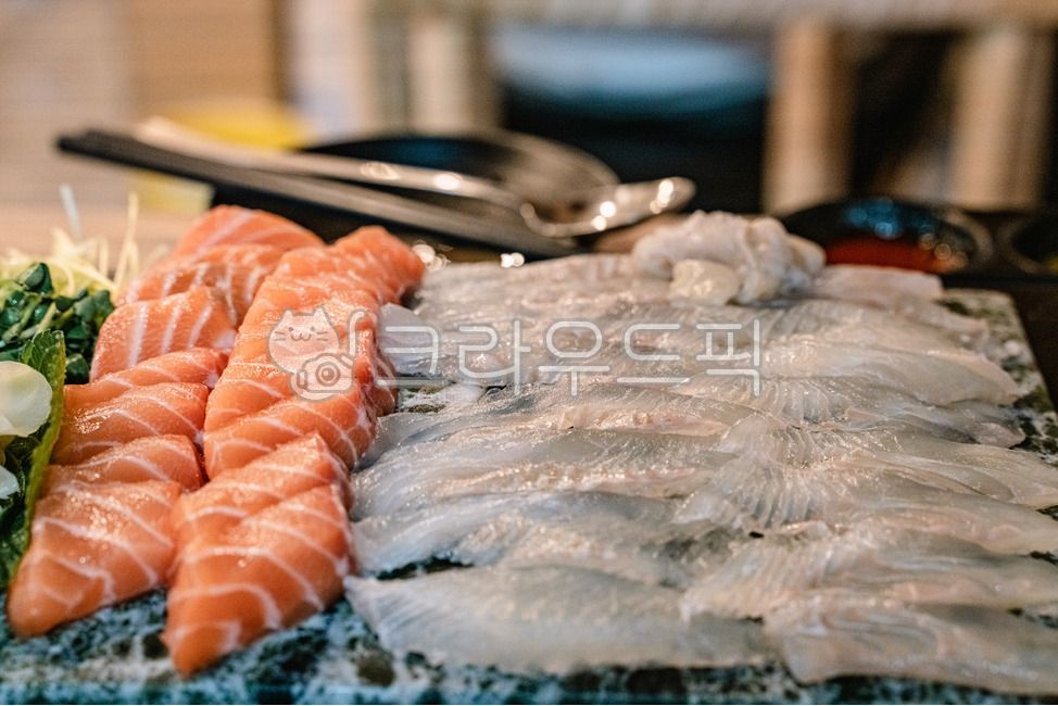 Raw fish restaurant menu,salmon sashimi,flatfish sashimi,salmon flatfish,episode