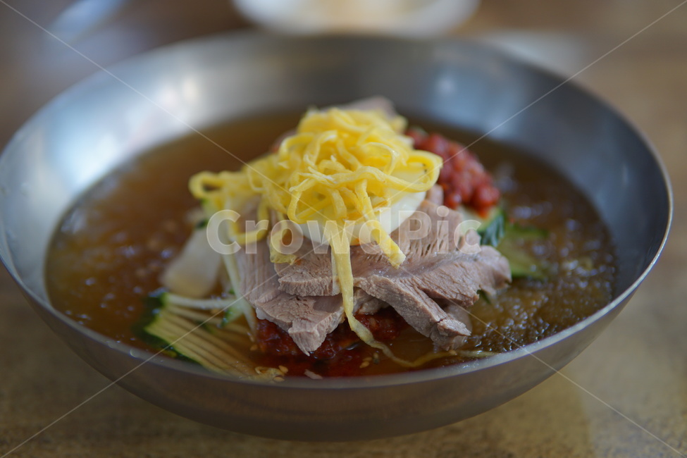 밀면,비빔밀면,물밀면,계란,달걀,음식,식재료,요리,food,cook,meal,dishes,food reserves,면류,면요리,noodles,한식,한국음식,한국요리,korean food,korean dishes,korean meal,korean cook