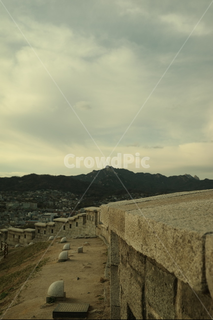 낙산공원,낙산성벽,성벽,서울,Seoul,Traditional,도시,풍경,city,landscape,한국도시풍경,한국도시경관,korea cityscape,한국전통,한국문화,korean traditional,korean culture,건축물,건물외관,exterior,building,structure,architecture,construction,nature,자연,outdoors,옥외