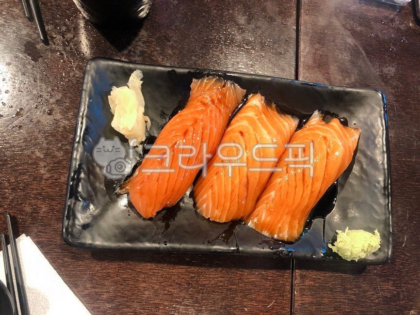 대만,대만음식,food,taiwanfood,taiwan,연어,대왕연어,대왕연어초밥,초밥,연어초밥