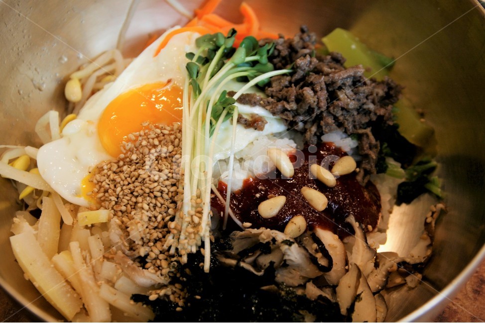 전주,비빔밥,야채,계란,고추장,한국전통,한국문화,korean traditional,korean culture,음식,식재료,요리,food,cook,meal,dishes,food reserves,한식,한국음식,한국요리,korean food,korean dishes,korean meal,korean cook