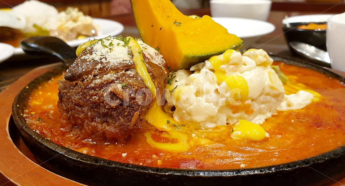 철판요리,토마토소스,토마토소스요리,함바그,스테이크,음식,요리,steak,hamburg,food,식사,치즈음식,플레이팅,플래이팅,데코레이션,음식,식재료,요리,food,cook,meal,dishes,food reserves
