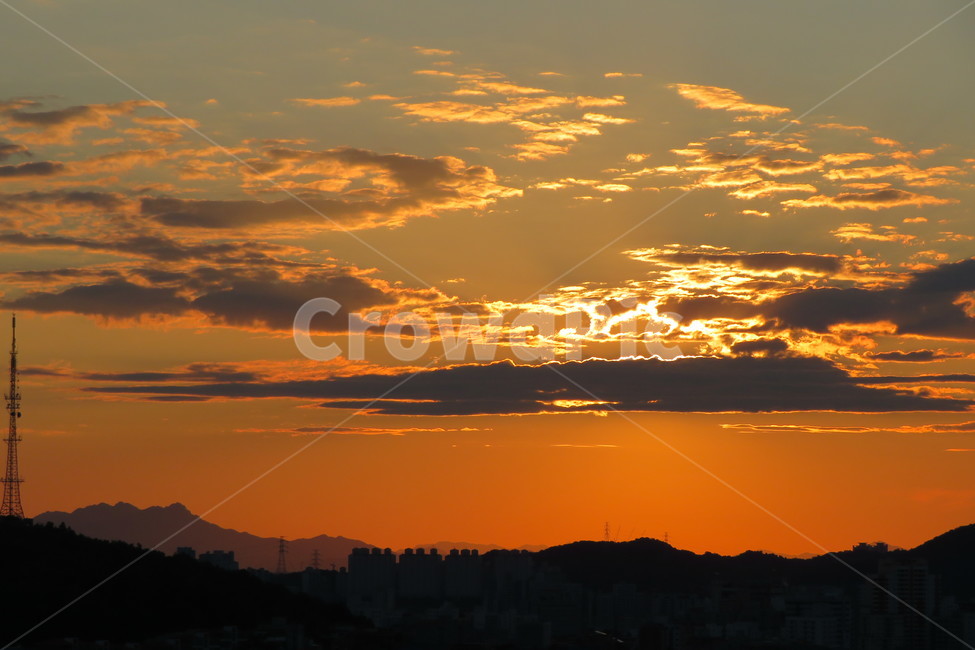 nature,자연,outdoors,옥외,redsky,붉은하늘,dawn,dusk,새벽,sunset,일몰,sky,하늘,일출,자연,풍경,nature,landscape