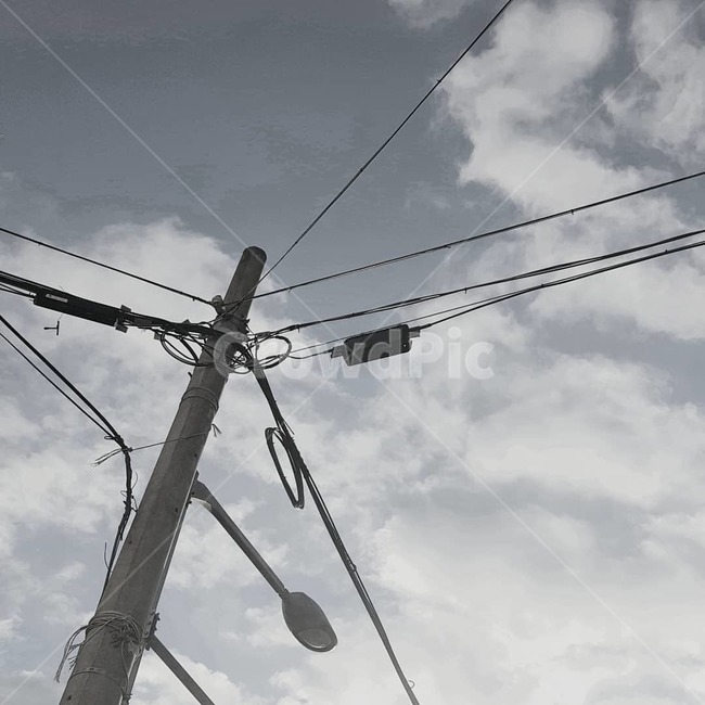 구름,흑백,하늘,전봇대,가로등,에너지산업,energy industry,utility pole,전신주