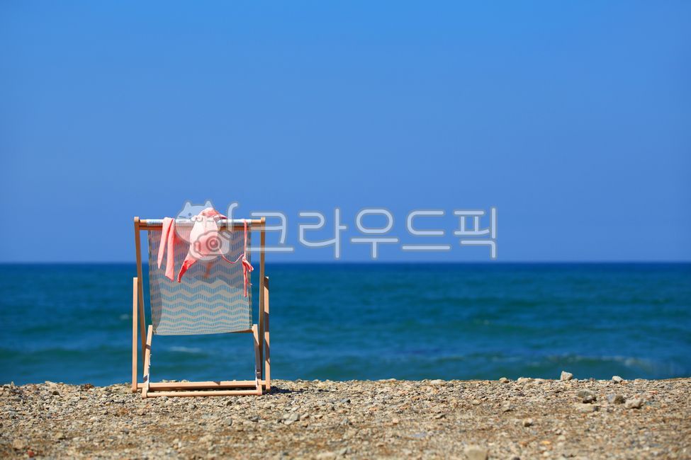 여름바다,바다,해변,해수욕장,파란하늘,푸른하늘,휴가,수평선,물,여름,여름사진공모전,바닷가,해안선,summersea,sea,nature,scenery,bluesky,vacation,water,summer,summerphotocontest,beach,chair,의자,안락의자,휴식,비키니,수영복,여름,계절,summer,season