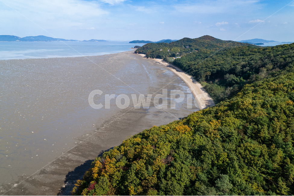 잠봉도,바닷가,항공촬영,인천,서해안,바다,해안선,연안,바위,섬,자연,풍경,nature,landscape,land,땅,outdoors,옥외,shoreline,water,물,promontory,곶,sea,ocean,대양