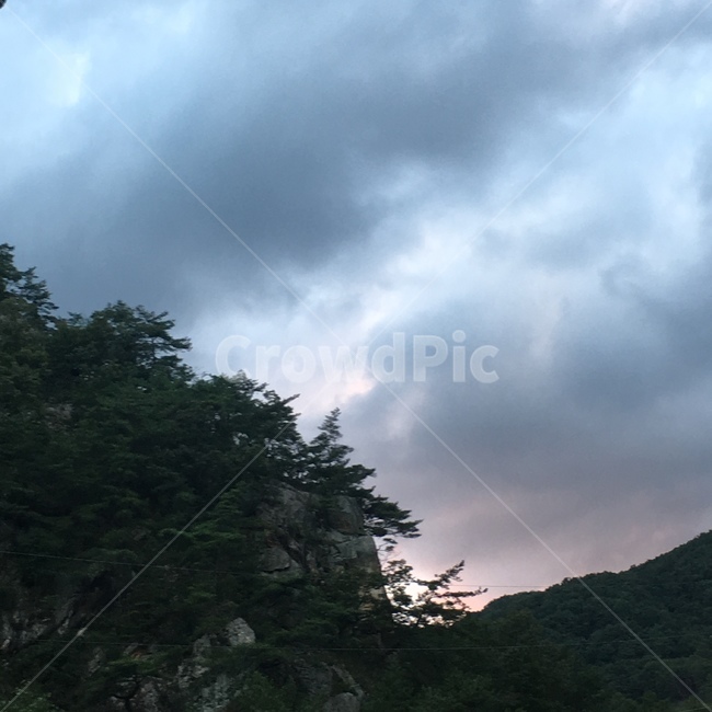 산,노을,하늘,구름,나무,자연,풍경,일몰,일몰시간,이쁜하늘