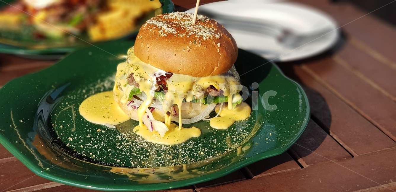 햄버거,수제햄버거,치즈버거,음식,점심,브런치,먹을것,맛있는음식,빵,소고기패티
