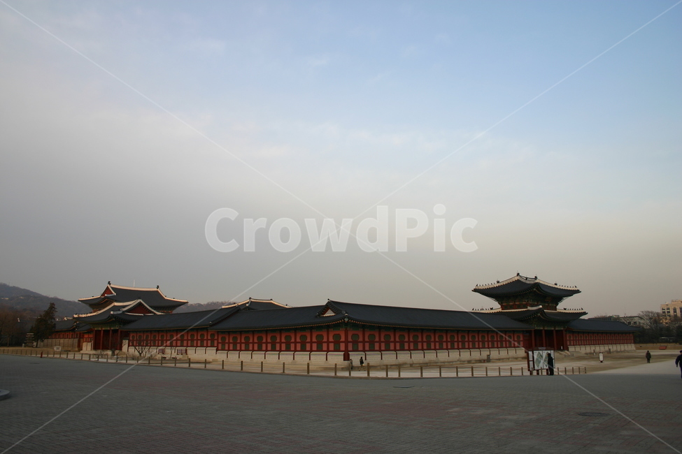 경복궁,궁궐,traditional,korea,palace,동양,기와,gyungbok,seoul,역사,조선,chosun,전통,문화,architecture,asia,asian,building,culture,history,landmark,old,tourism,한국전통,한국문화,korean traditional,korean culture,랜드마크,landmark,tourist attraction,한국랜드마크,한국관광지,한국명소,korea landmark,korea tourist attraction,건축물,건물외관,exterior,building,structure,architecture,construction