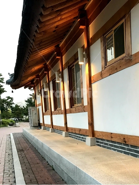 판석,koreanstylehouse,tileroofedhouse,tile,기와,기와집,한국전통,한국문화,korean traditional,korean culture,건축물,건물외관,exterior,building,structure,architecture,construction