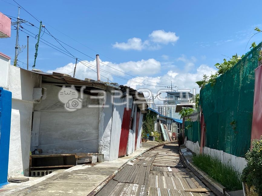 trail,old house,old road,Railroad village,Gyeongamdong