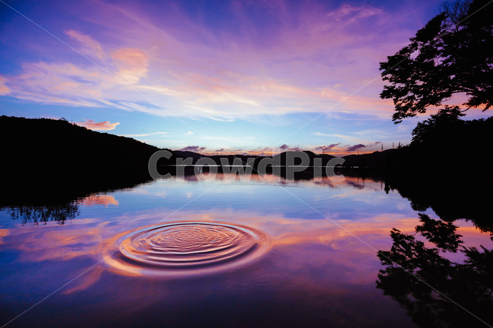 노을,sunrise,반영,물결,실루엣,자연풍경,자연,풍경,nature,landscape,색깔,색상,색채,색감,color sense,color sensitivity,feeling of color,water,물,outdoors,옥외