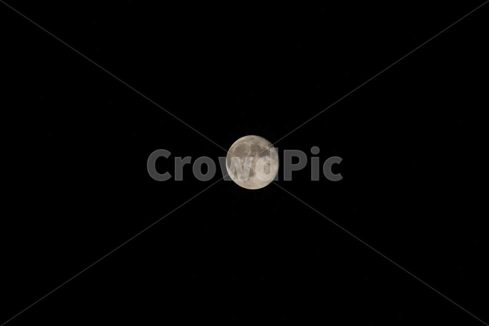 달,분화구,밤,보름달,반달,야경,밤,풍경,nightscape,night,landscape,nature,자연,outdoors,옥외,astronomy,천문학,universe,우주,moon,outer space,대기권 밖