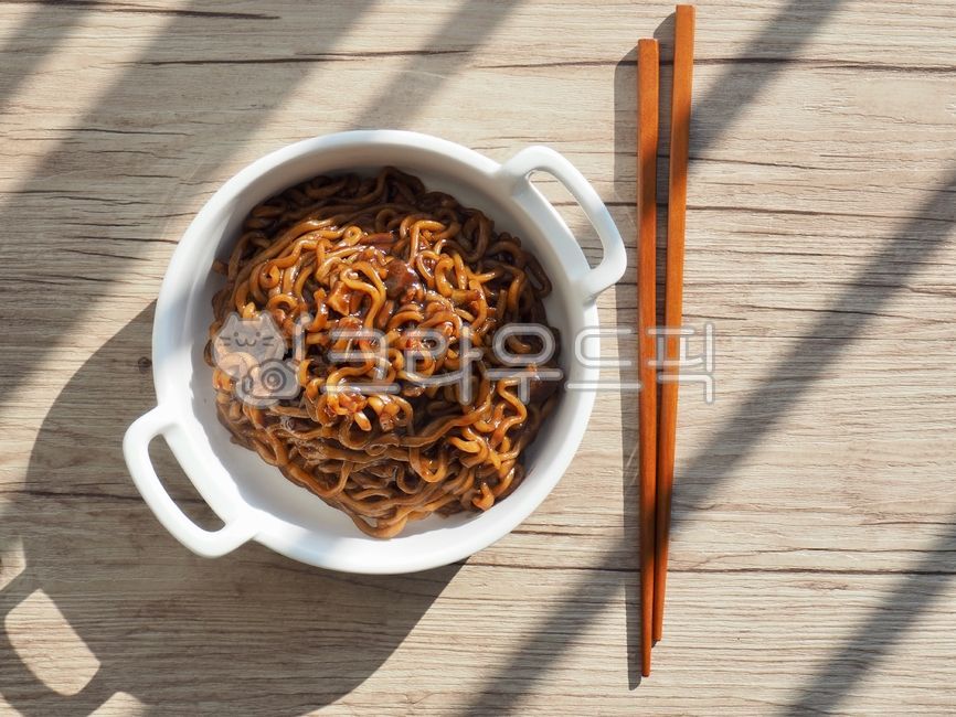 짜장면,짜장라면,라면,인스턴트식품,국수,음식,간편요리,간편식,요리,식사,소스,jajangmyeon,jajangramen,ramen,instantfood,noodle,food,simplecooking,conveniencefood,dish,meal,sauce,음식,식재료,요리,food,cook,meal,dishes,food reserves,면류,면요리,noodles