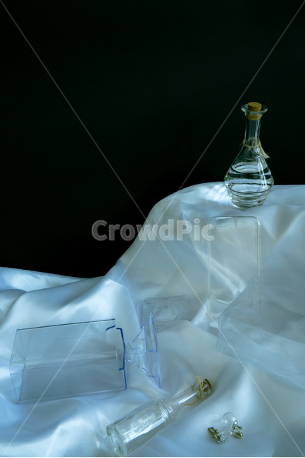 glass,innocence,advanced,still life,Clean,Refined,White,white,vintage,luxury,neat