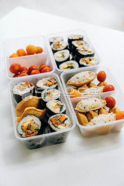 Tofu sushi,meal,kimbap,Cherry tomato,fruit,lunch box,tomato,vegetable,food