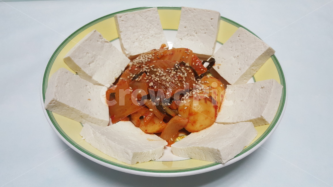 음식,안주,술안주,김치,두부김치,메뉴,요리,한국음식,김치요리