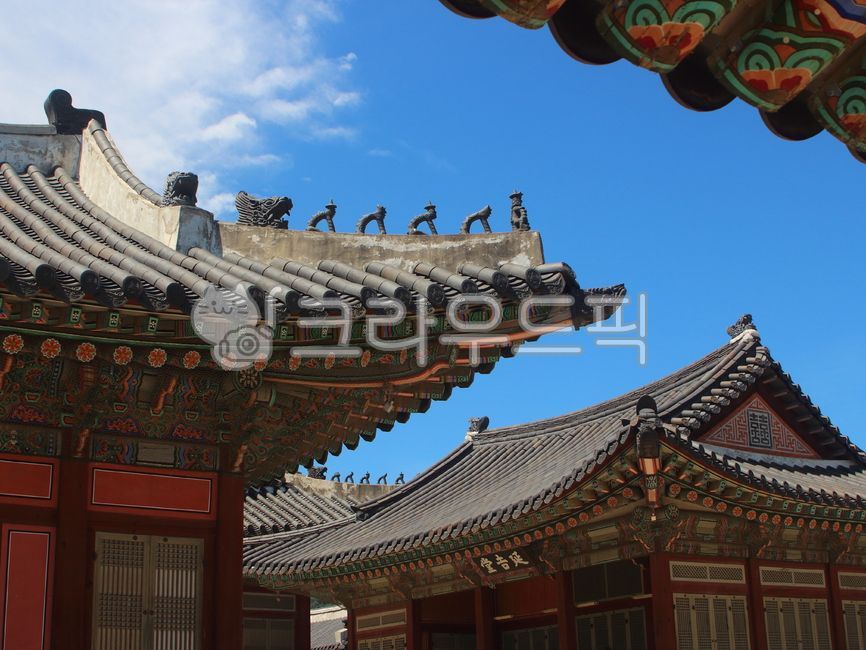 지붕,건물,전통건물,전통,경복궁,궁궐,조선,조선시대,조선건물,처마,잡상