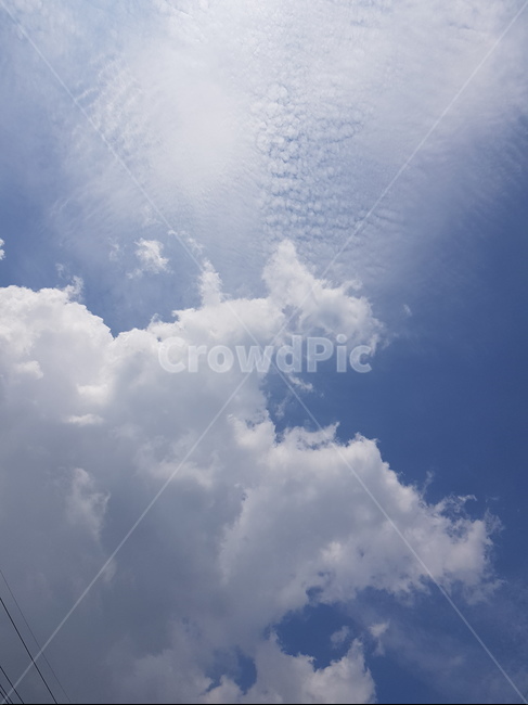 구름,하늘,파란하늘,뭉게구름,하얀구름,cloud,sky,파란색,하얀색,흰색,blue,bluesky,white