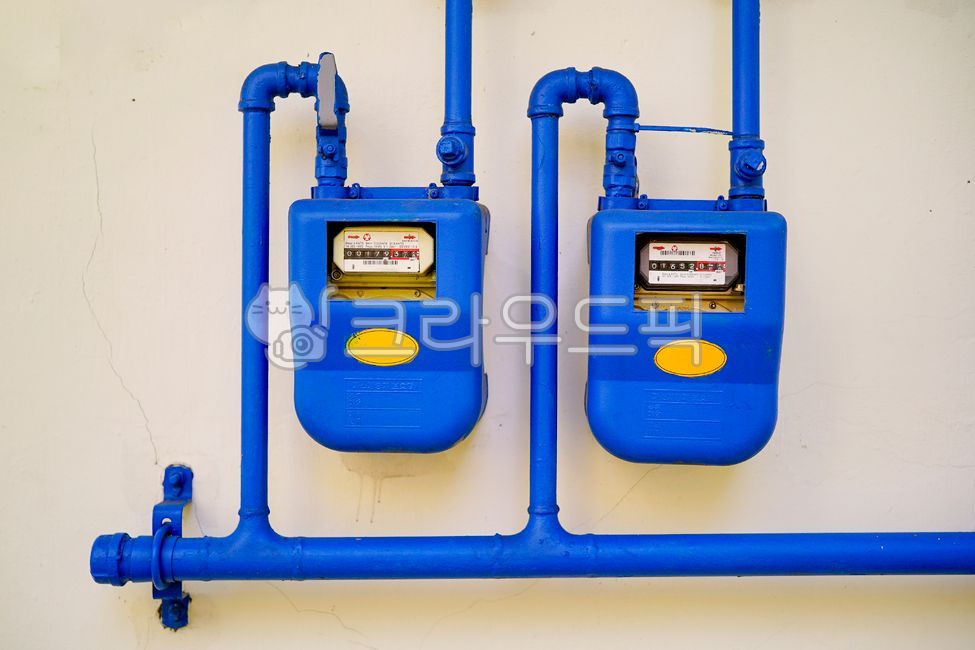 가스계량기,계량기,배관,파란배관,도시시설,에너지,산업,인프라,기술,건축설비,수도,전기,설비구조,배관시스템,장치,계기판,벽면구조,도시설비