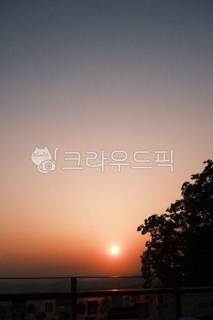 sunset,sunset time,evening,scenery,twilight