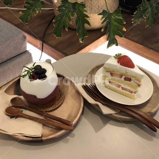 food,음식,dessert,디저트,cake,카페,숟가락,테이블,플레이팅,음식,식재료,요리,food,cook,meal,dishes,food reserves