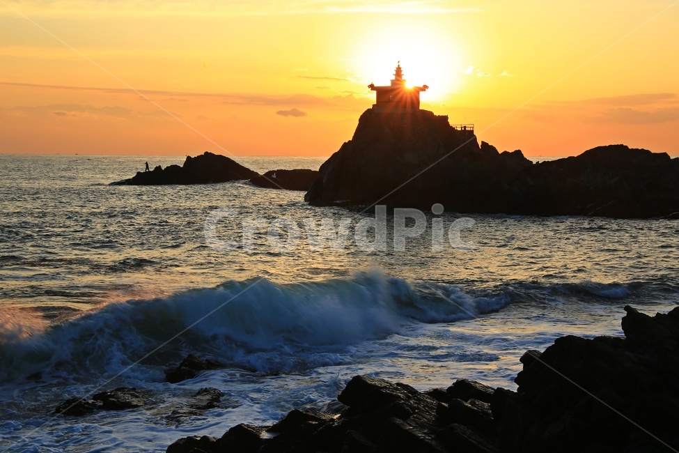 ocean,대양,water,물,sea,바다,nature,자연,promontory,곶,dawn,새벽,redsky,붉은하늘,sky,하늘,outdoors,옥외,sunlight,햇빛,light,빛,flare,플레어,부산,기장,오랑대,오랑대공원,오랑대아침,오랑대일출,여명,일출