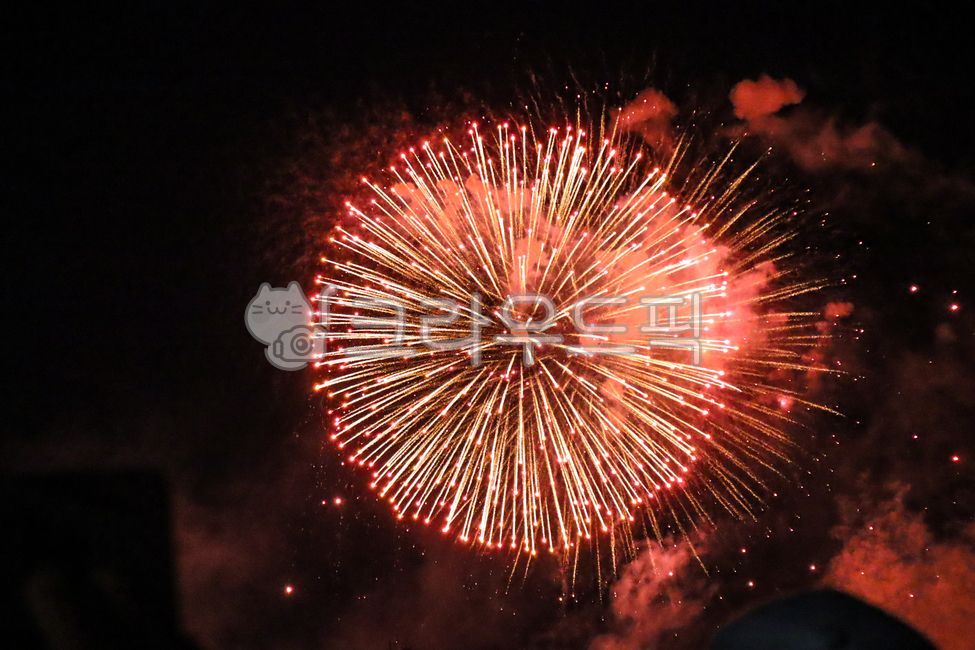 불꽃놀이,불꽃,flare,플레어,light,빛,lighting,조명,화려한,다채로운,colorful,축제,festival,fireworksfestival,피날레,fireworks,옥외,outdoors,red,여의도불꽃놀이,여의도불꽃축제,불꽃축제,여의도불꽃놀이축제,서울불꽃놀이,서울불꽃축제,서울불꽃놀이축제