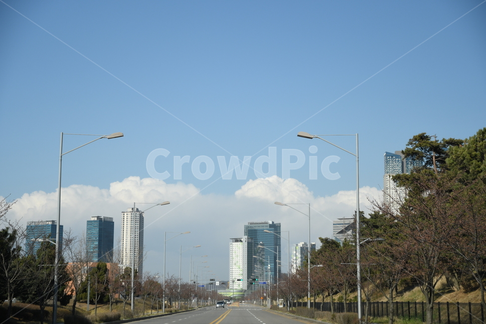 송도,하늘,구름,뭉게구름,맑음,깨끗,시원,도시,풍경,city,landscape,한국도시풍경,한국도시경관,korea cityscape,road,도로,freeway,고속 도로,highway,고속도로