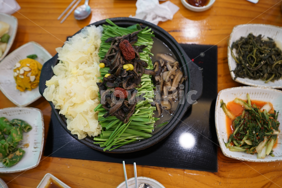 한식,오리탕,오리,오리고기,탕,국물요리,건강식,능이버섯,음식,푸드,전골,식사,음식,식재료,요리,food,cook,meal,dishes,food reserves,한식,한국음식,한국요리,korean food,korean dishes,korean meal,korean cook